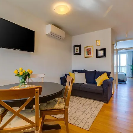 アパート Bella Vista Premium ポレッチ